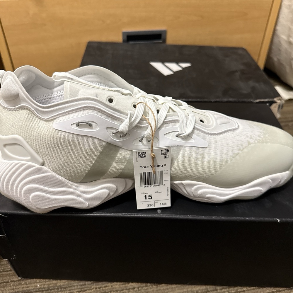 Brand New in box Trae Young 3